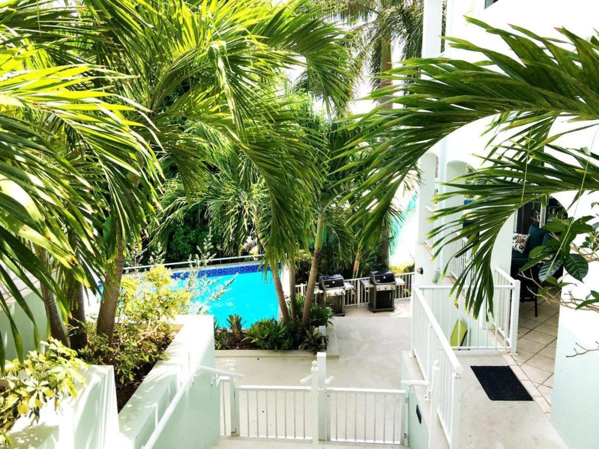 Silver Palm At Palm Terrace Cruz Bay Exterior photo